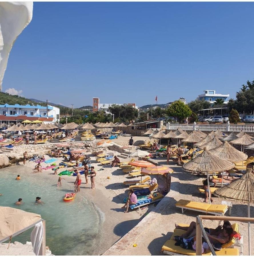 Soare Hotel Ксамил Екстериор снимка