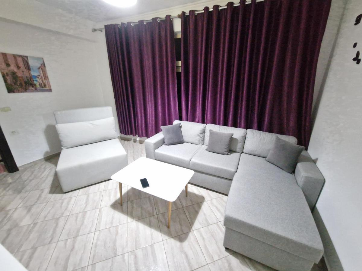 Soare Hotel Ксамил Екстериор снимка
